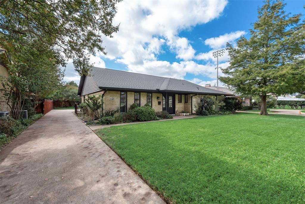 620 Cox Drive