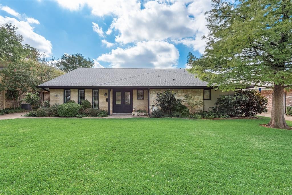 620 Cox Drive
