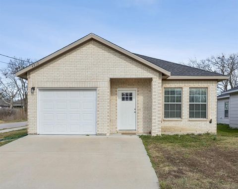 Photo of 4912 Pickett Street, Greenville, TX 75401 (MLS # 21154227)