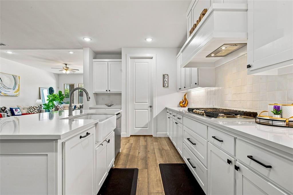 4905 Celestial Road