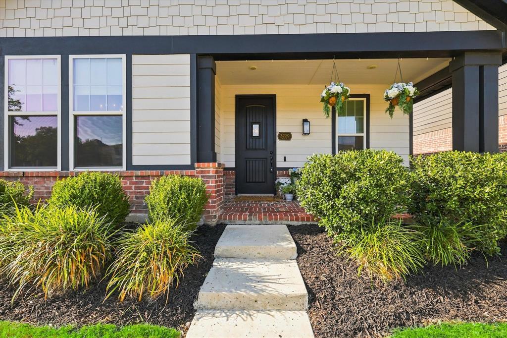 2429 Elm Place