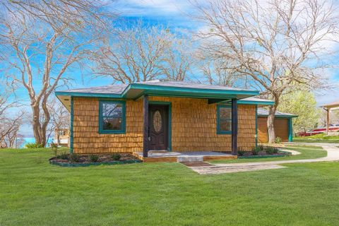 A home in Pottsboro