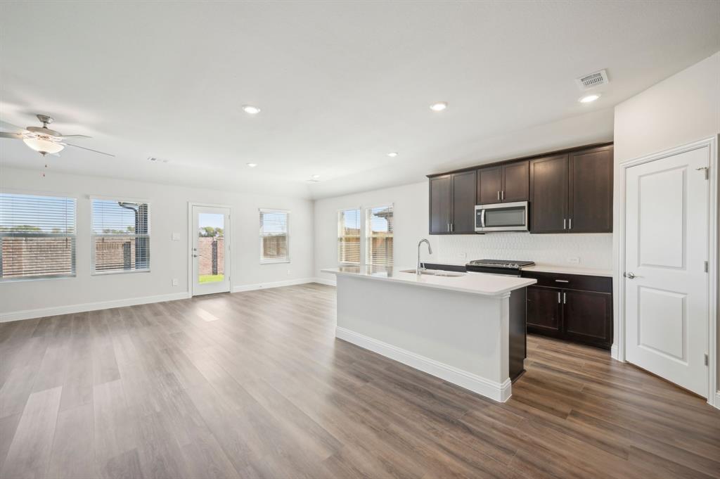 608 Willet Drive