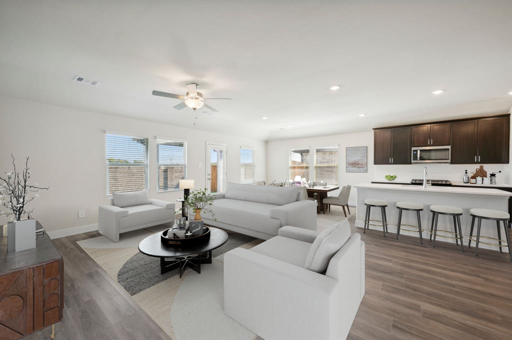 608 Willet Drive