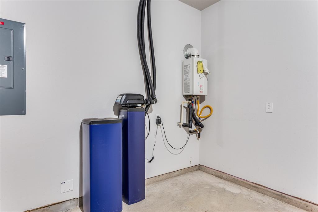 Chapel Creek - Residential