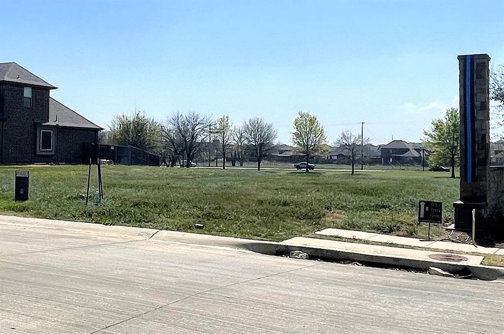 304 Riverdance Way