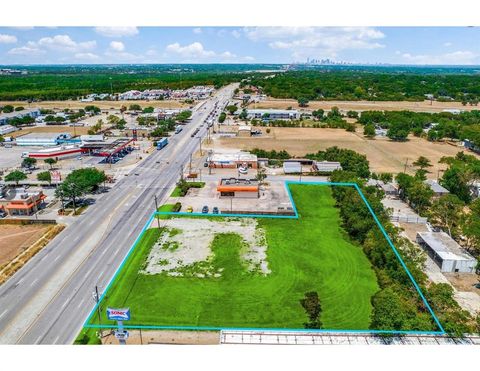 Photo of 8520 S Lancaster Road, Dallas, TX 75241 (MLS # 21249138)