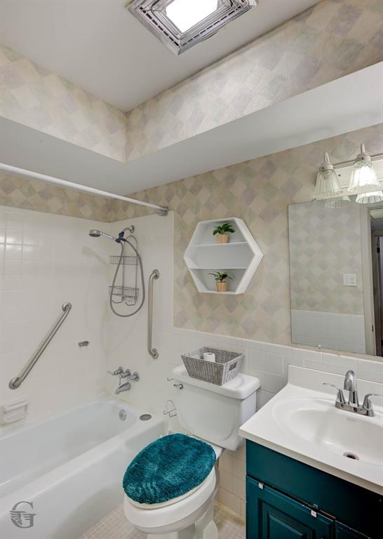 Fairfield Oaks Condos - Residential