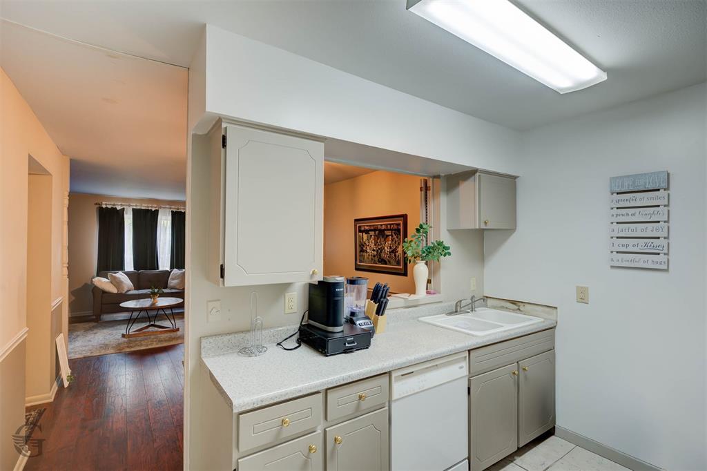 Fairfield Oaks Condos - Residential