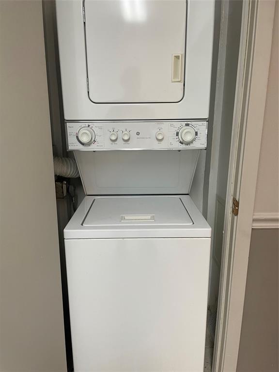 Fairfield Oaks Condos - Residential