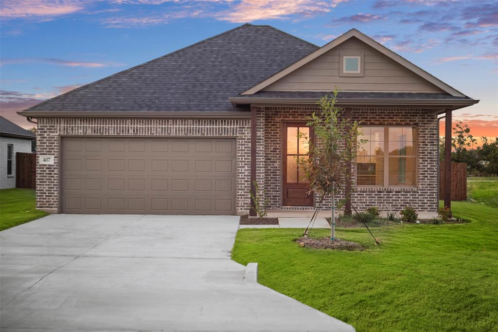 407 Lora Sue Court