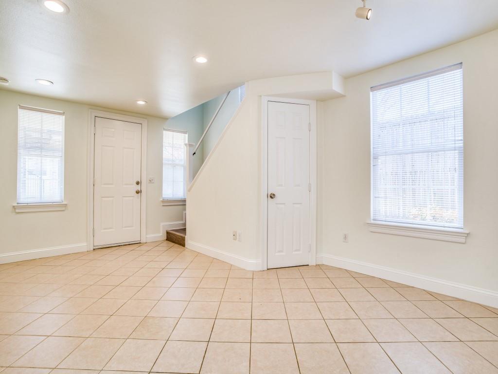 PRESTON PLACE 4 - Residential Lease