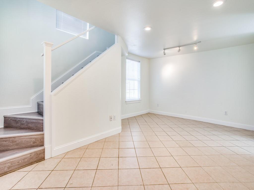 PRESTON PLACE 4 - Residential Lease