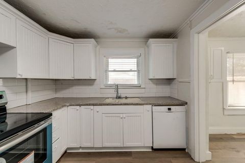 Tiny photo for 618 W Purnell Road, Lewisville, TX 75067 (MLS # 21101570)