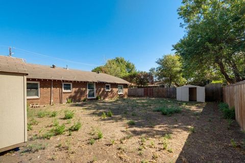 Tiny photo for 618 W Purnell Road, Lewisville, TX 75067 (MLS # 21101570)