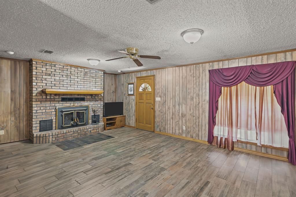 LOUISIANA REAL EST. & DEV. CO. - Residential