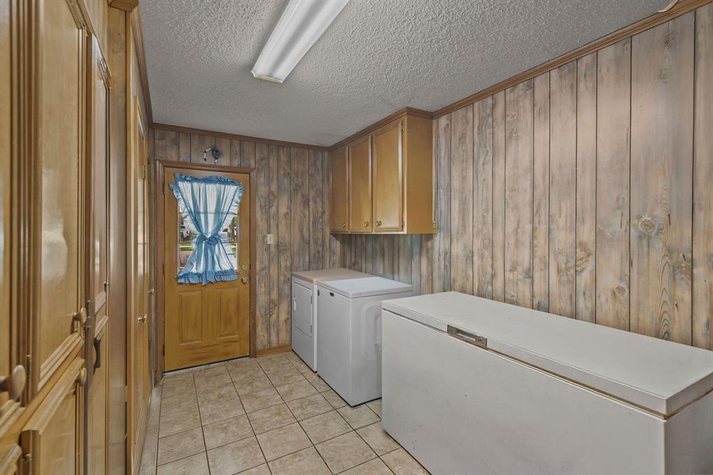 LOUISIANA REAL EST. & DEV. CO. - Residential