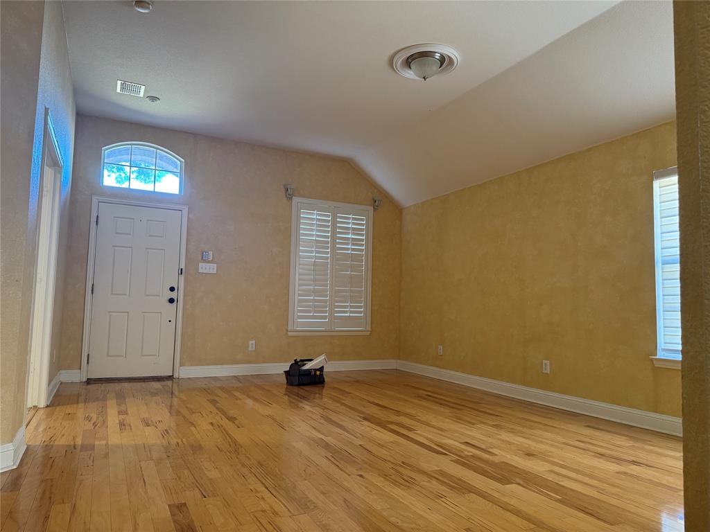 Westchester On The Creek Ph 02 - Residential Lease