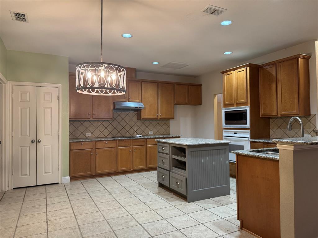 Westchester On The Creek Ph 02 - Residential Lease