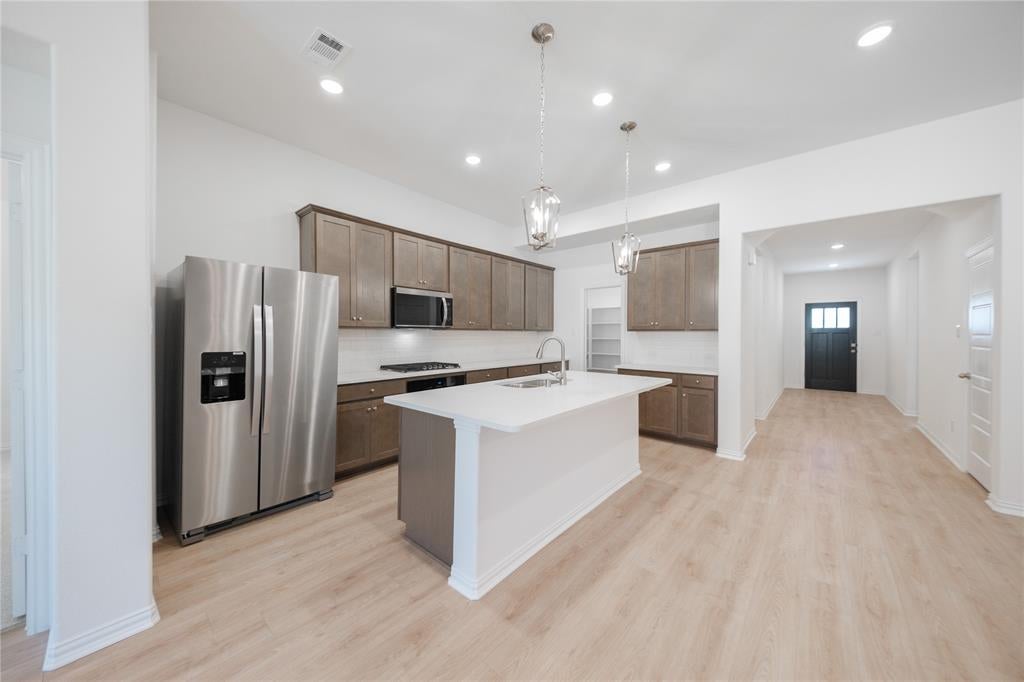 3052 Hollybrook Lane