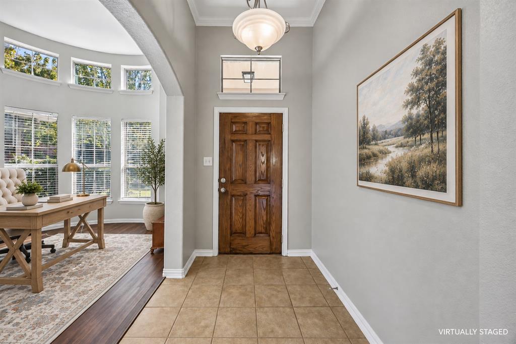 833 Glenmere Court