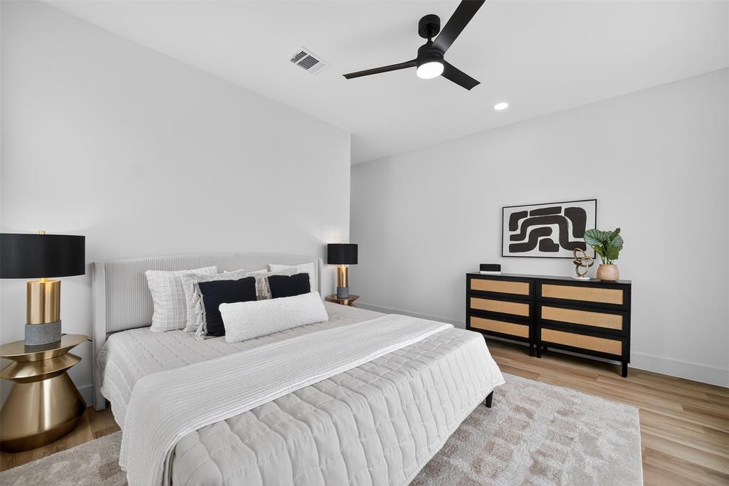 Lincoln Manor - Residential