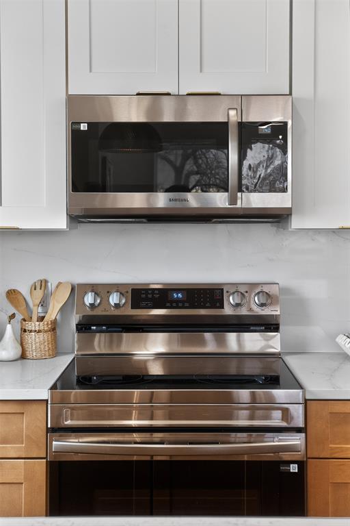 Lincoln Manor - Residential