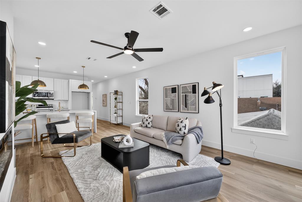 Lincoln Manor - Residential