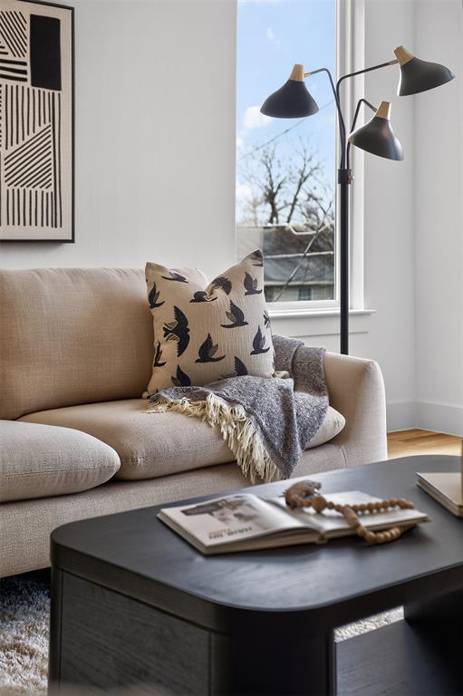 Lincoln Manor - Residential