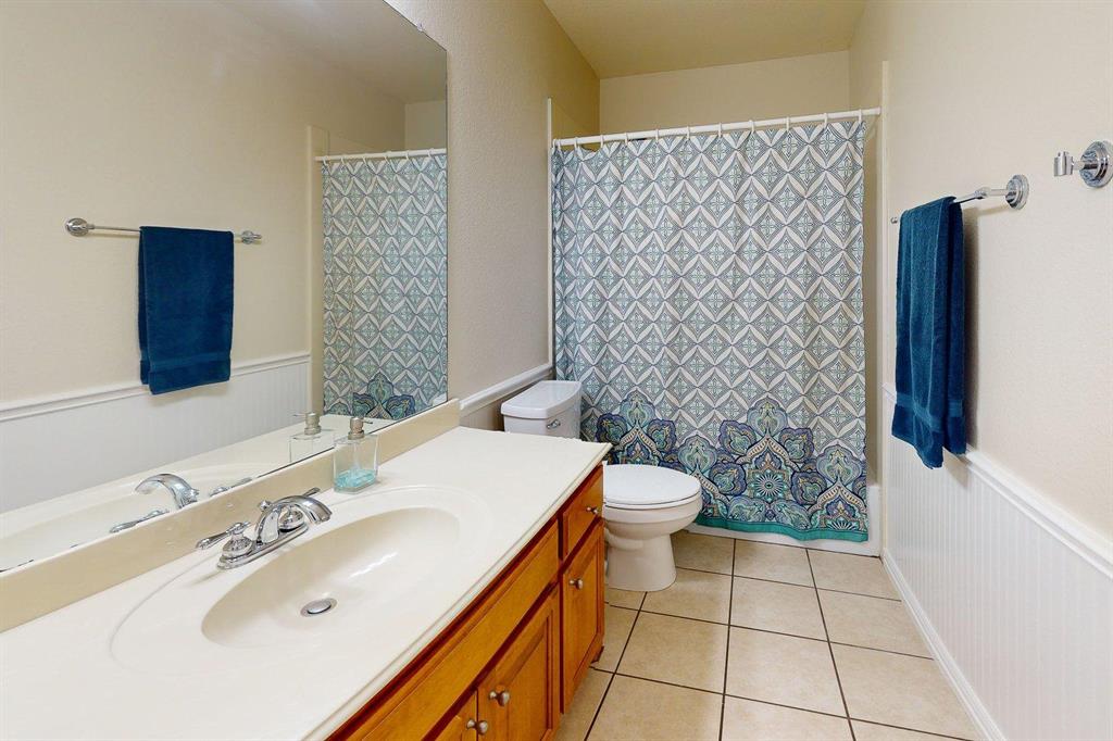Country Lakes - Residential