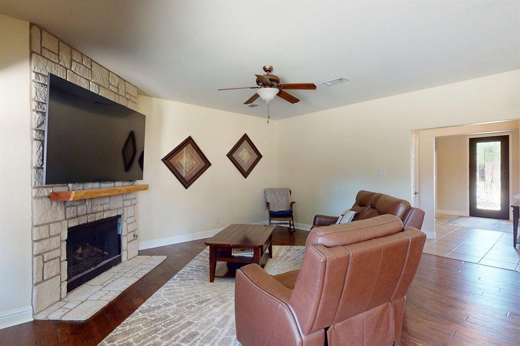 Country Lakes - Residential