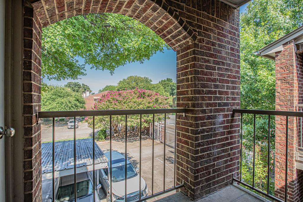 Heights Condo The - Residential