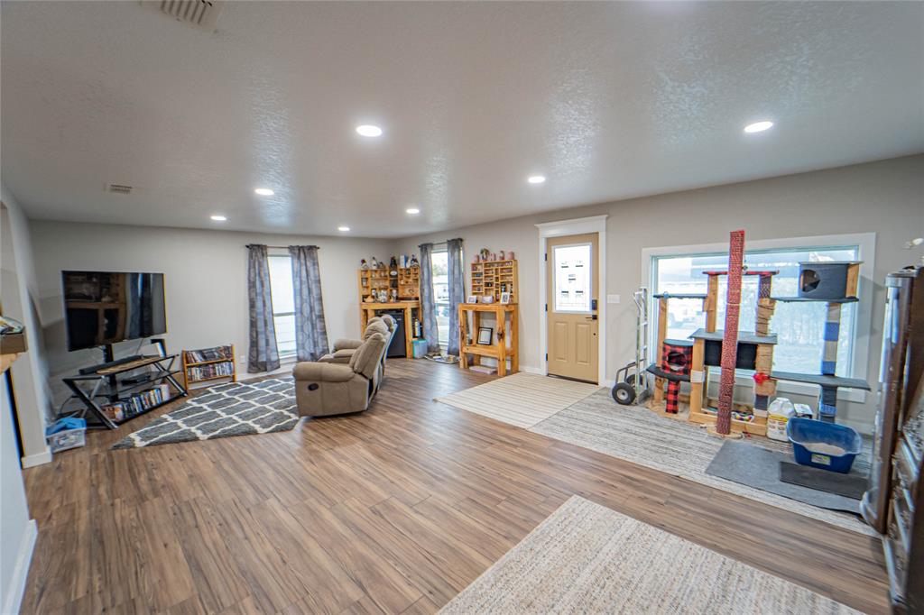 Holloman S - Residential