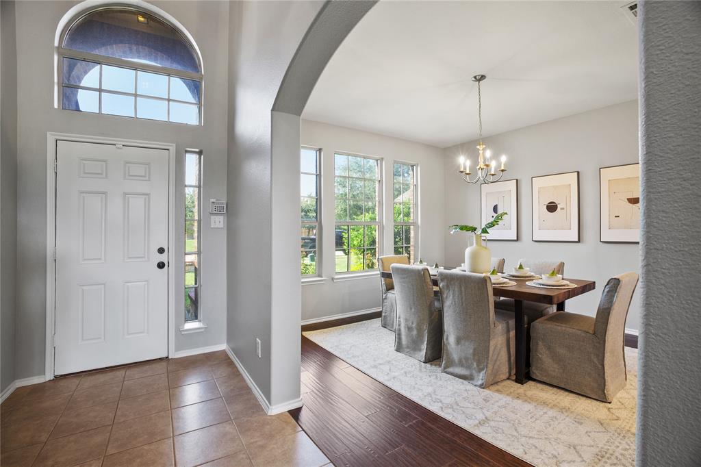 14904 Riverside Drive