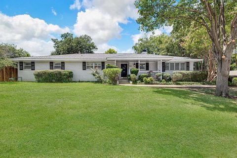 1820 Ridgmar Boulevard Fort Worth TX 76116