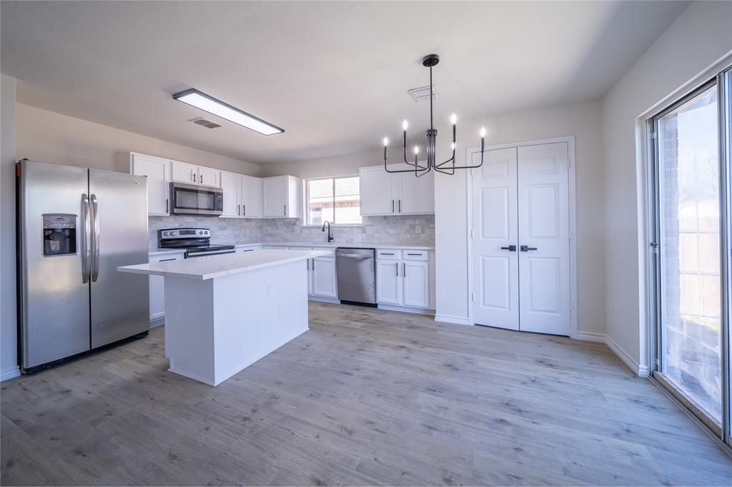 152 Rolling Hills Place