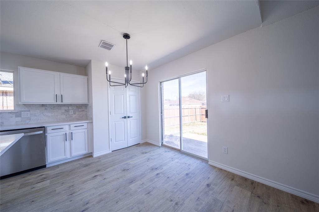 152 Rolling Hills Place