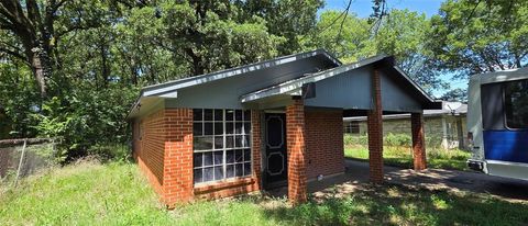 1940 Legardy Street Shreveport LA 71107