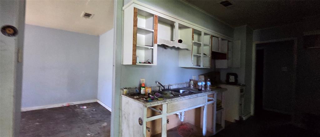 Shreveport, Louisiana 71107, United States, 3 Bedrooms Bedrooms, ,1 BathroomBathrooms,Residential,Active,188347