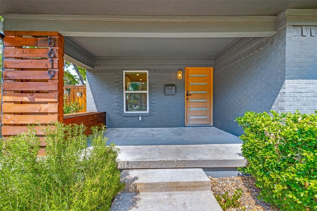 8619 Westglen Drive