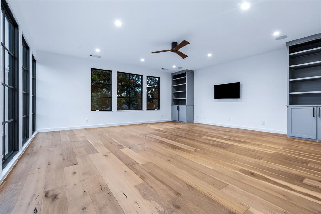 Bob-O-Links Downs - Residential