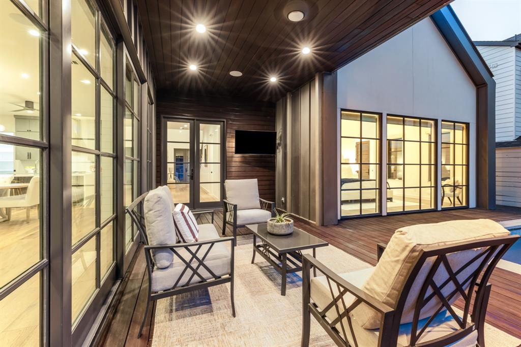 Bob-O-Links Downs - Residential