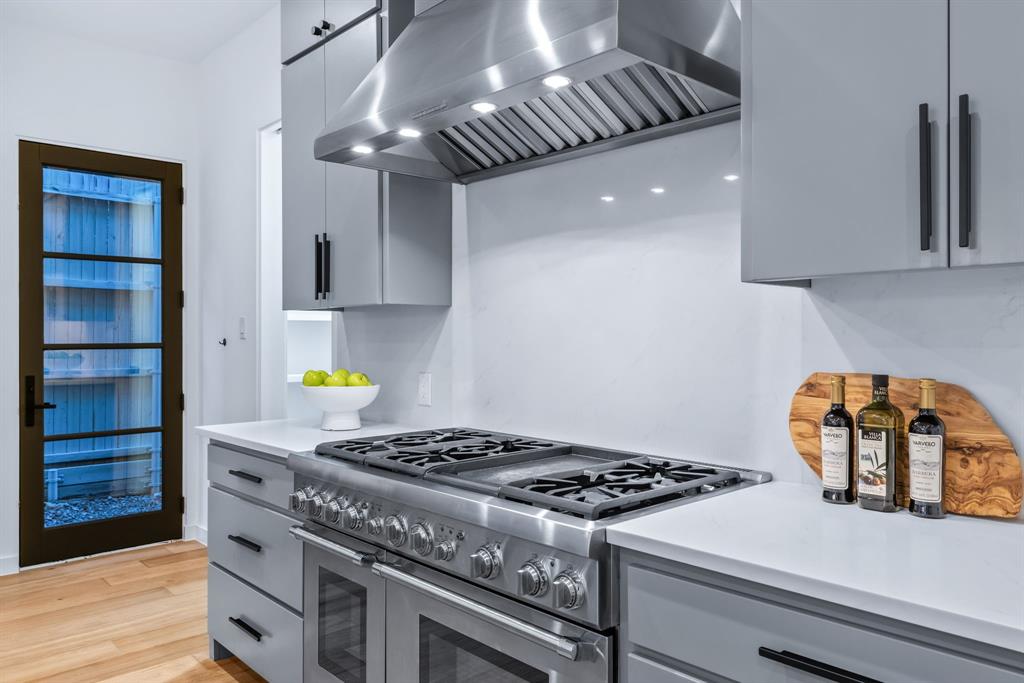 Bob-O-Links Downs - Residential