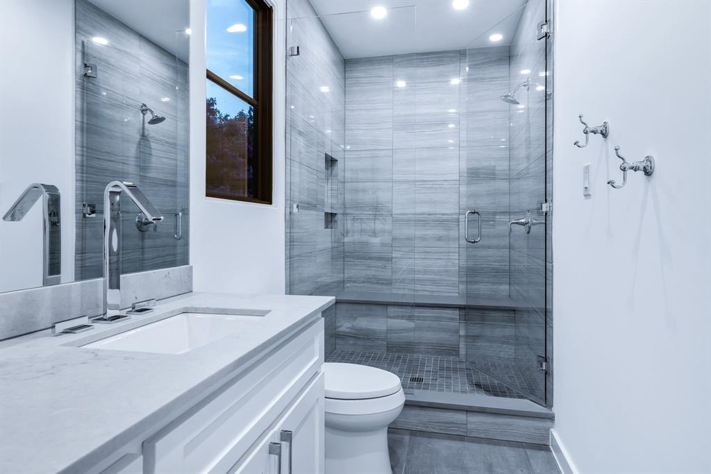 Bob-O-Links Downs - Residential