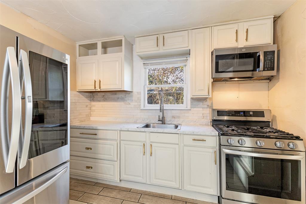 Sullivan L C Add - Residential