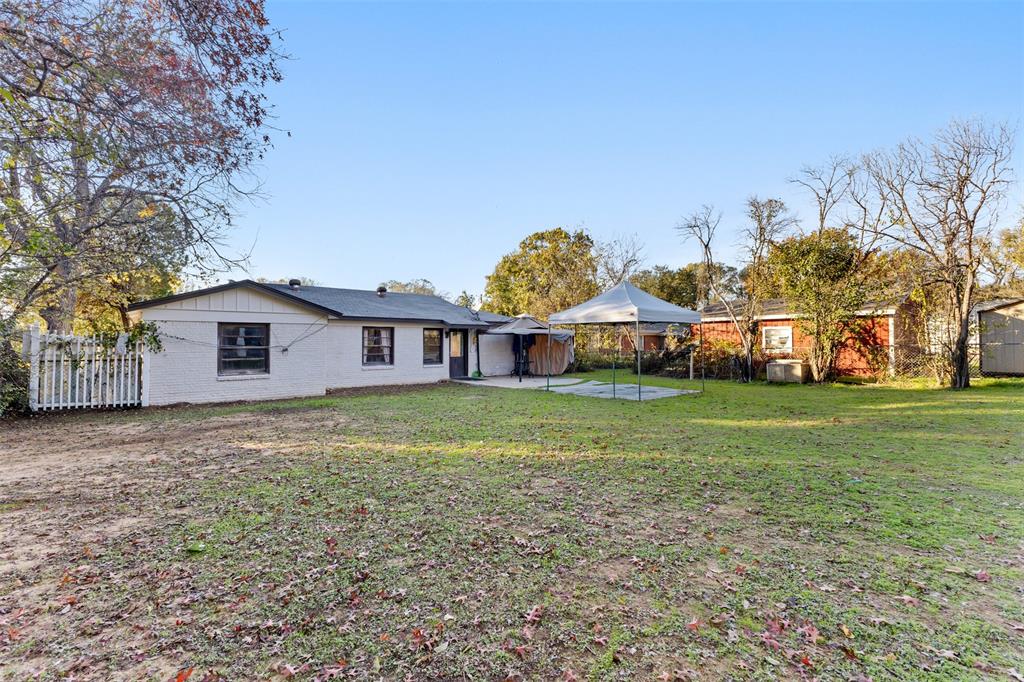 Sullivan L C Add - Residential