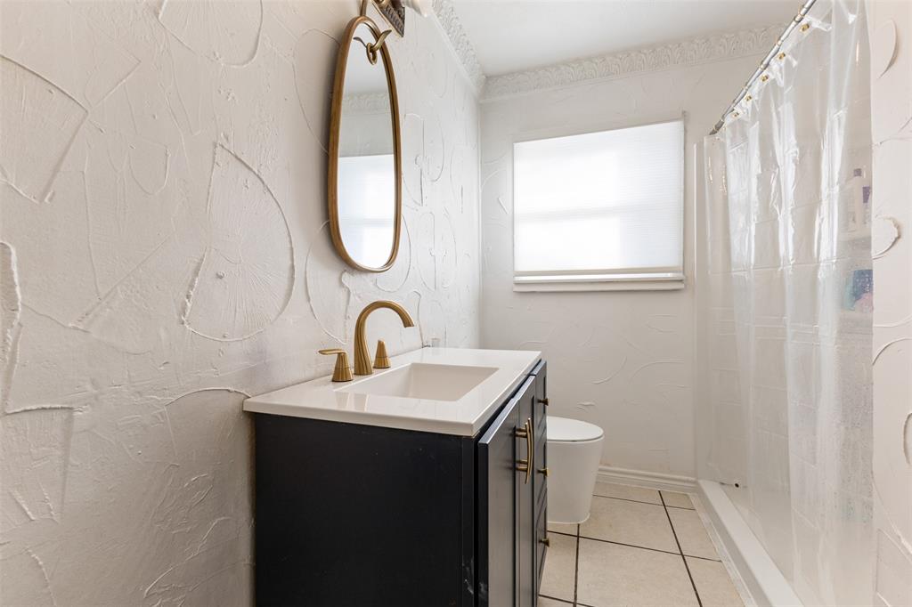 Sullivan L C Add - Residential