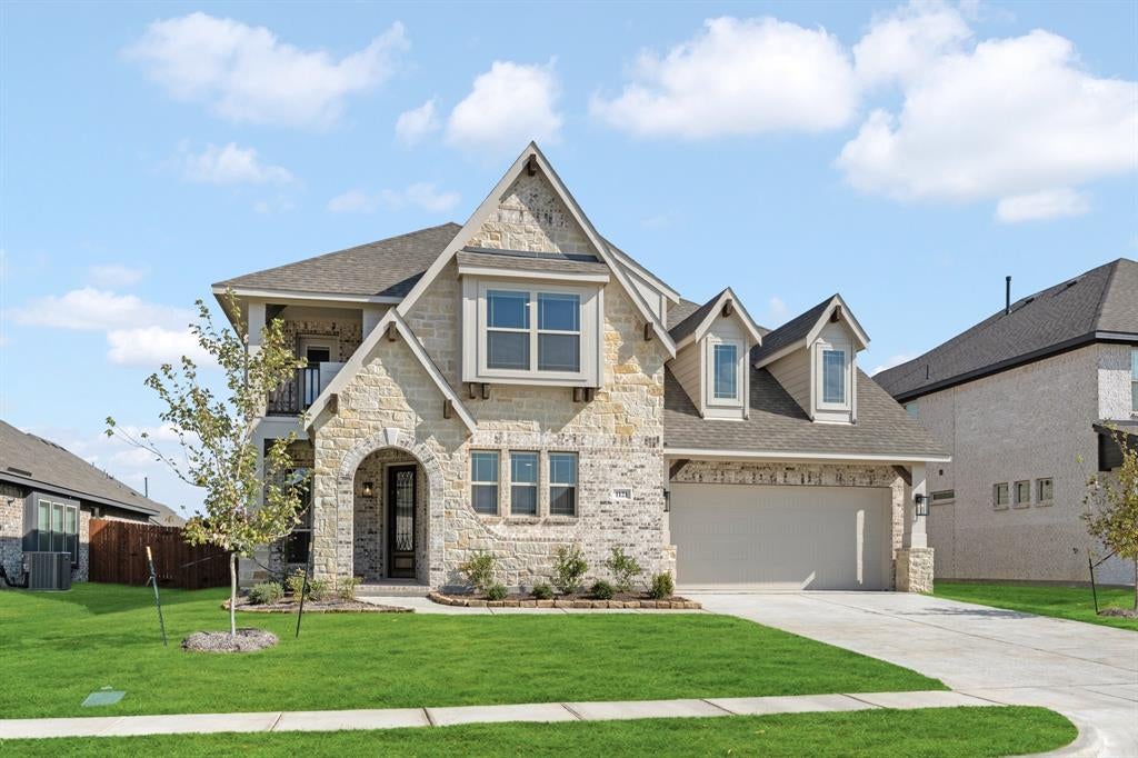 1121 Hackberry Lane