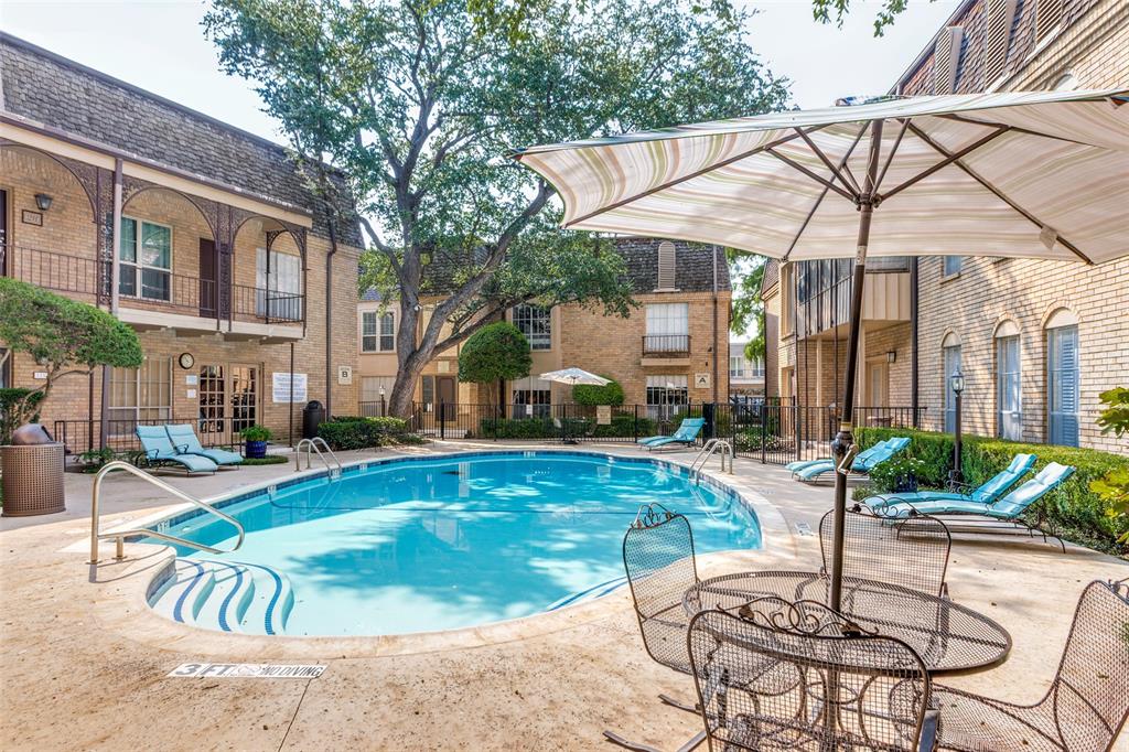 Royale Orleans East Condo - Residential