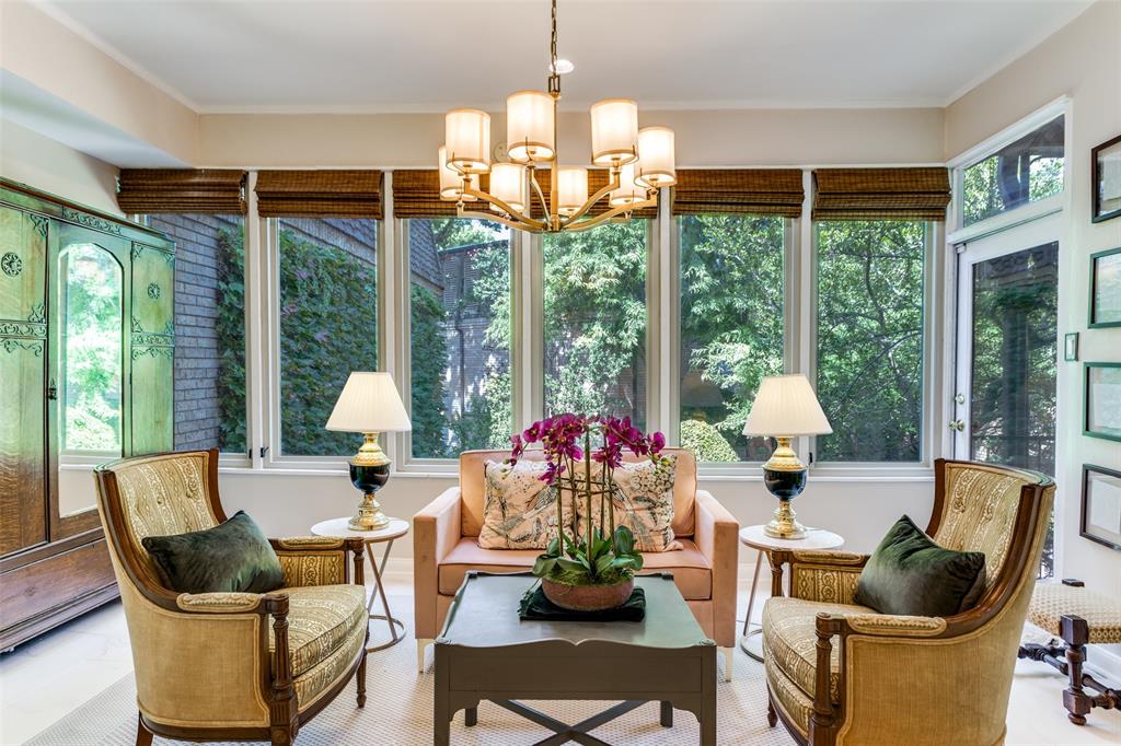 Royale Orleans East Condo - Residential